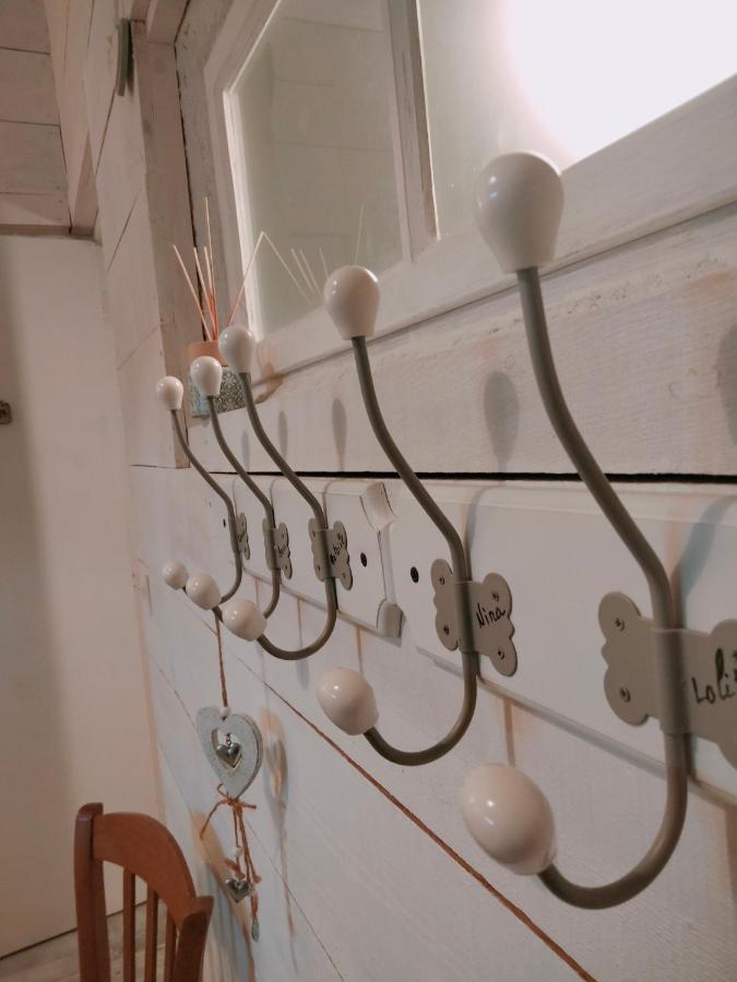 Pontours Chambre Familiale Anna "Mon Lit Au Pre" , Jusqu'A 4 Adultes Et 2 Enfants Avec Piscine Familles, Couples Ou Femmes Seulement מראה חיצוני תמונה